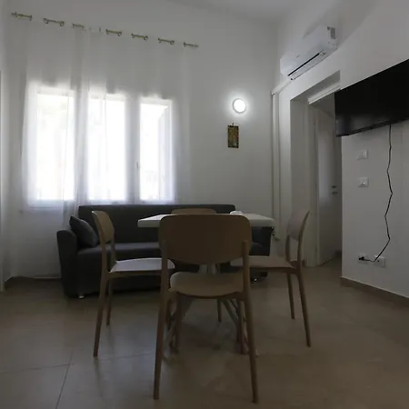 Casa Ferrante *