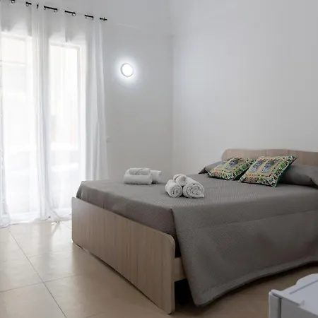 Casa Ferrante *